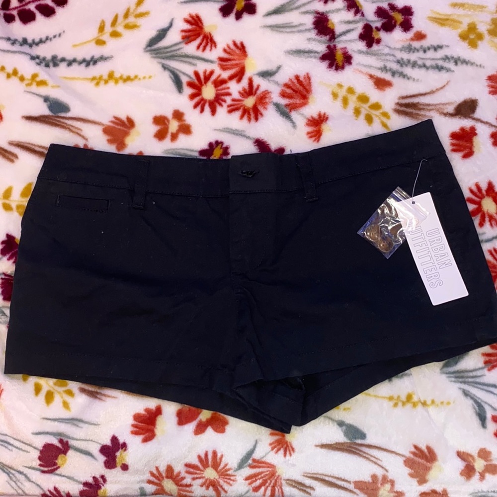 Urban Outfitters Low Rise Black Cargo Shorts